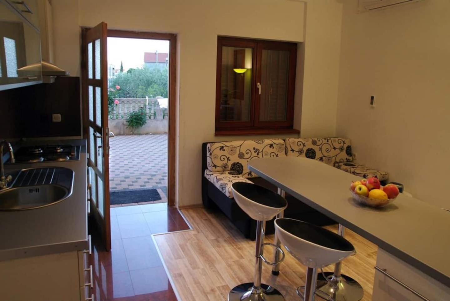 Apartments Brane - Free Parking Zara Esterno foto